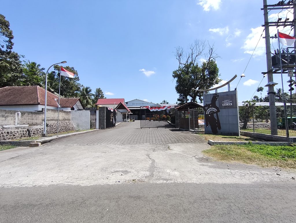 Dari Sampah Jadi Berkah: Mengintip TPS Balak, ‘Pabrik’ Bersih yang Mengolah 84 Ton Limbah Banyuwangi Setiap Hari Dari Sampah Jadi Berkah: Mengintip TPS Balak, ‘Pabrik’ Bersih yang Mengolah 84 Ton Limbah Banyuwangi Setiap Hari